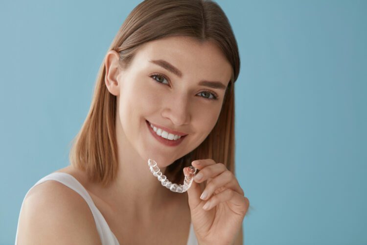 Invisible aligners treatment